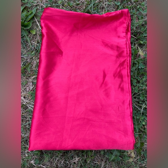 Satin Pillowcase - Picture 9 of 10